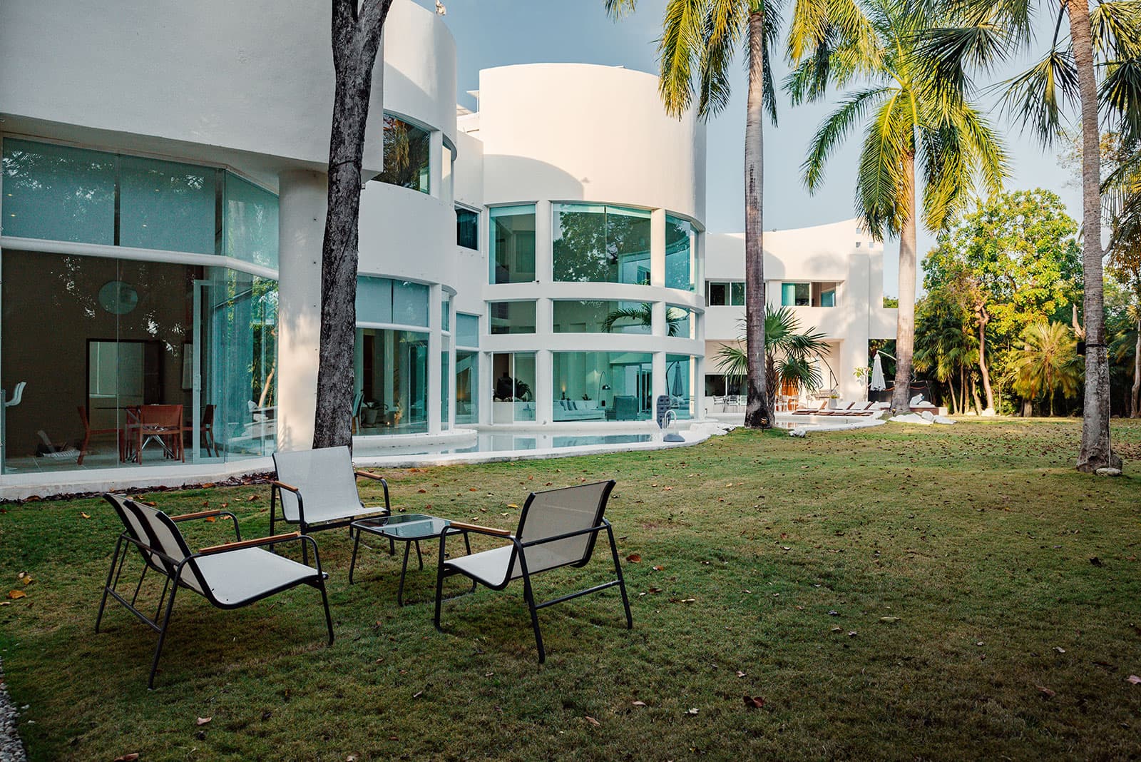 Villa Aqua
