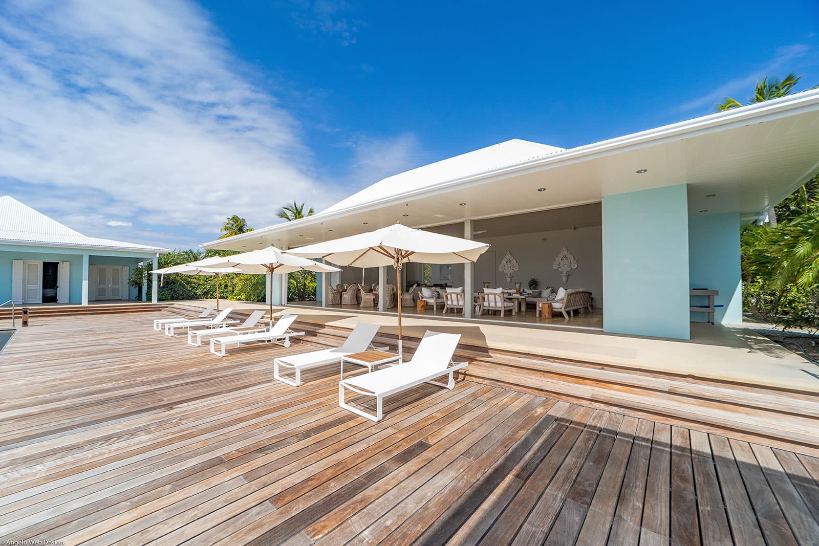 Villa Bow