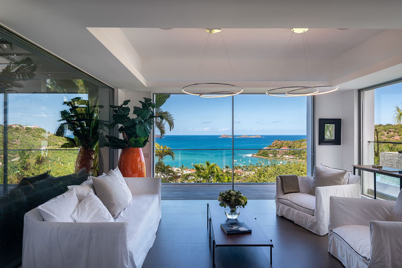 Villa Wings