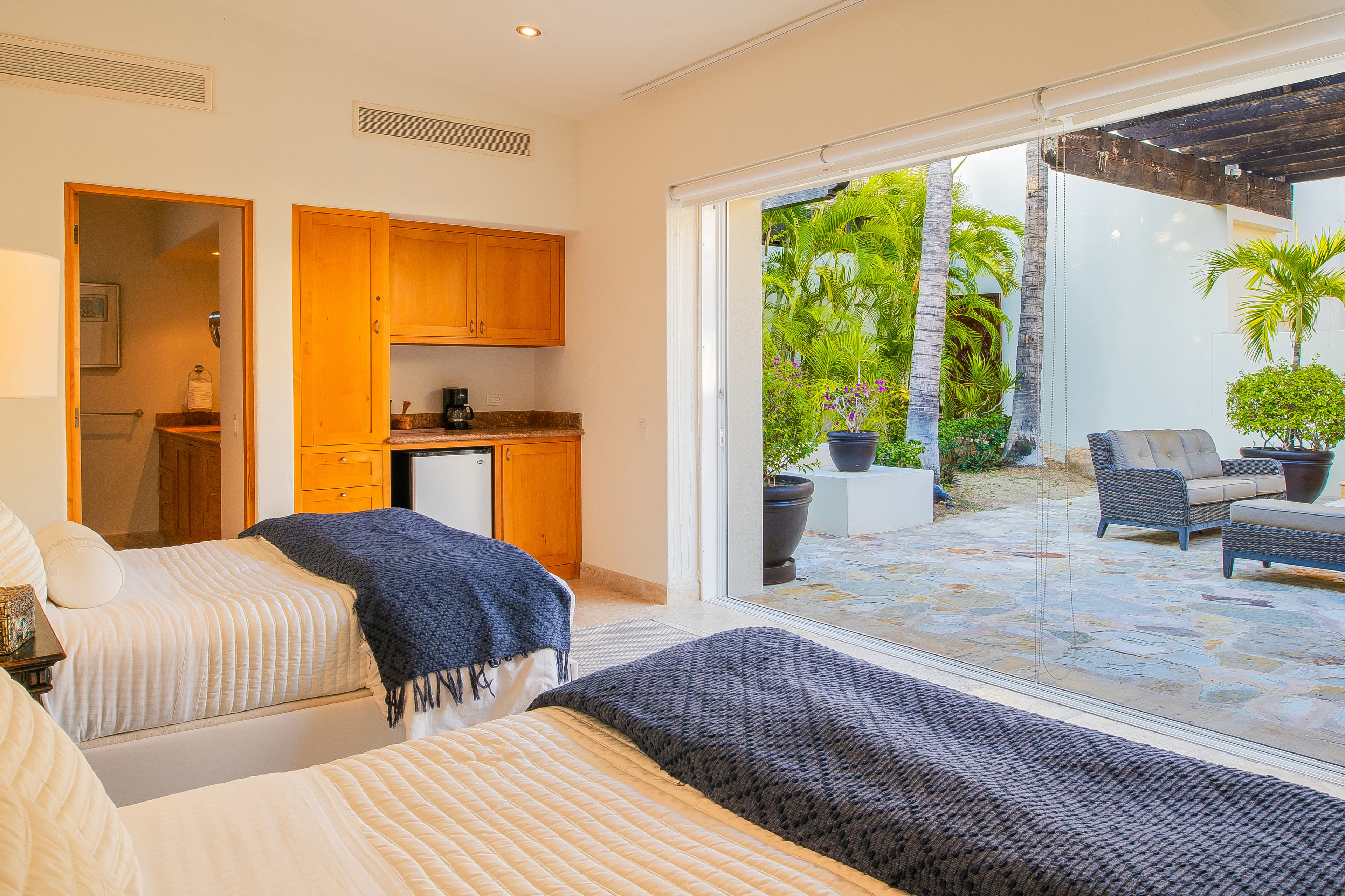 4TH-BEDROOMDSC08368