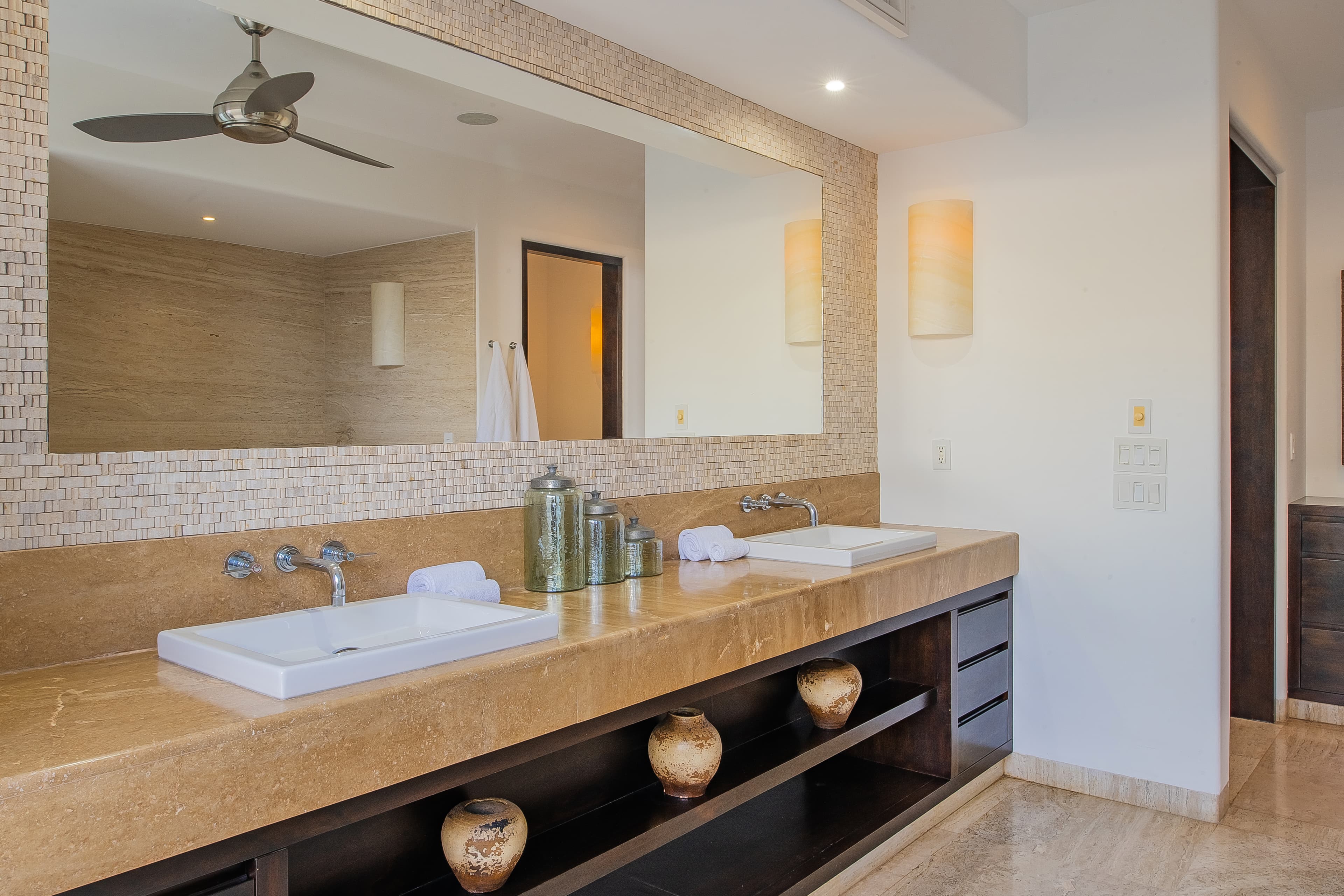 Bathroom 3 · DSC02288