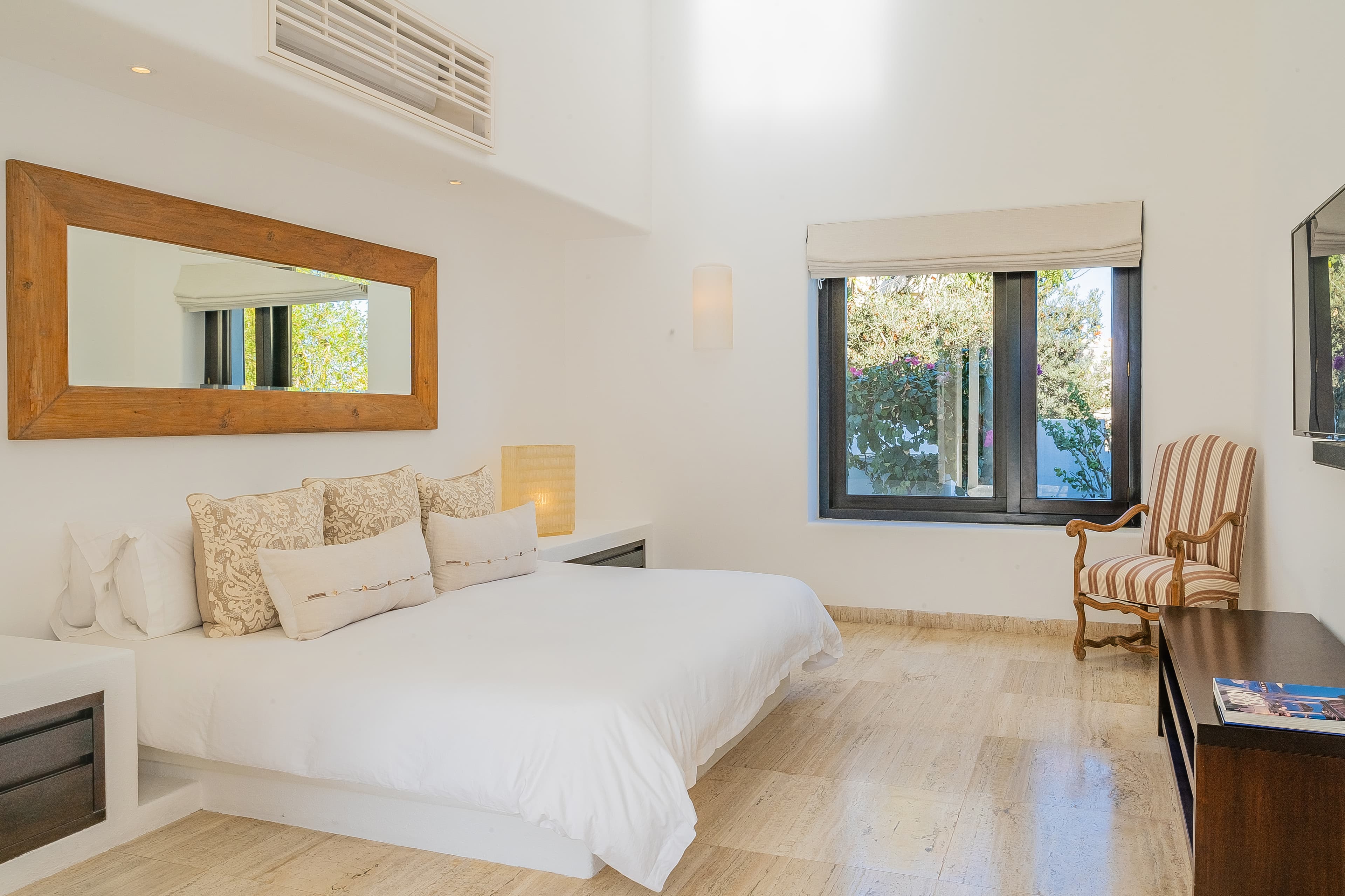 Bedroom 5 · DSC02297