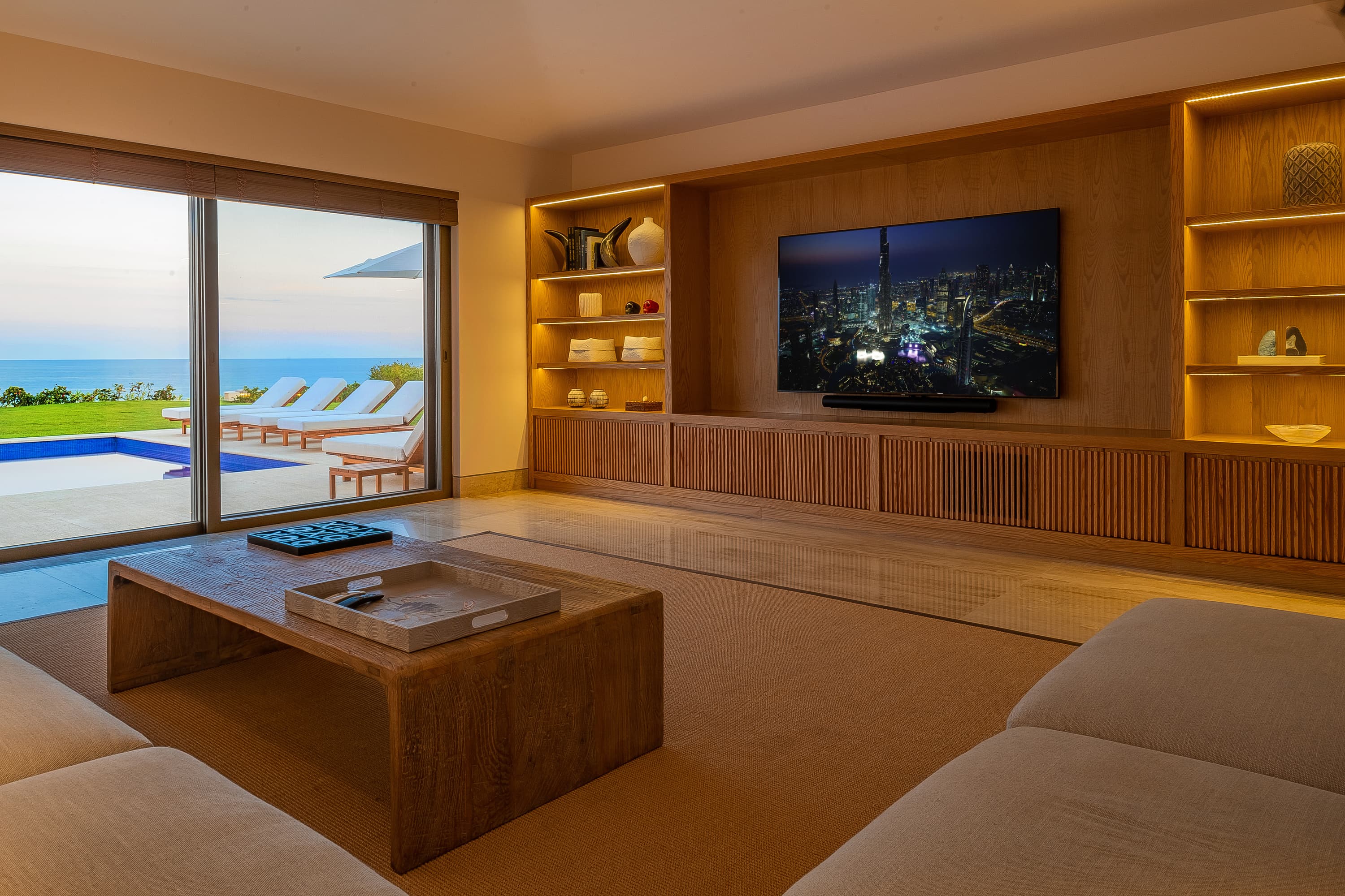 Saguaro- 61 TV room