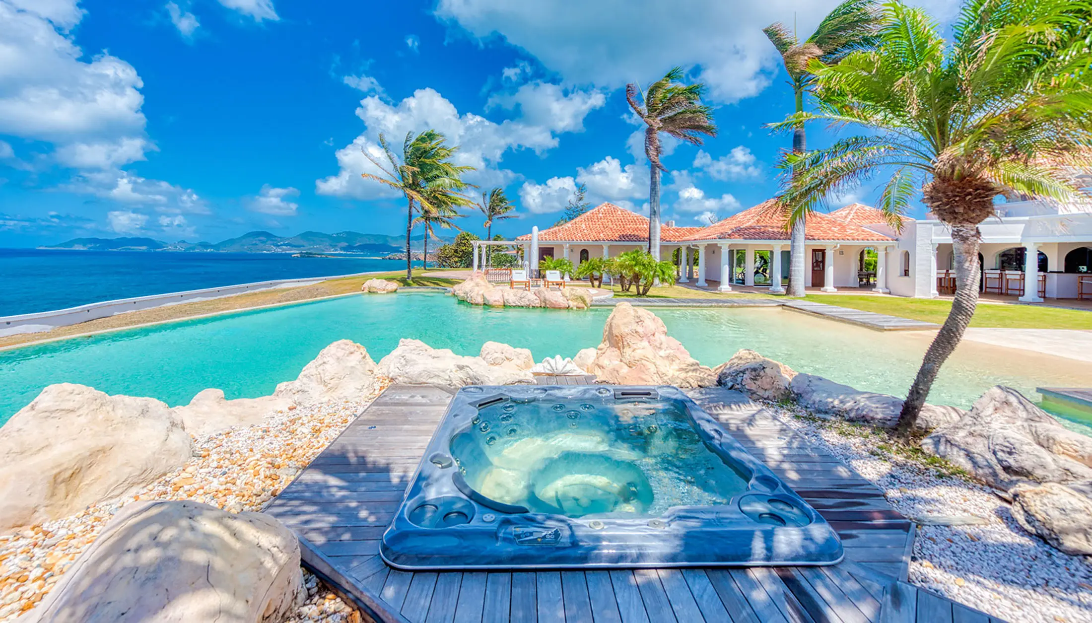 Andrómeda Nueva · Villa con alberca privada y jacuzzi en St. Martin