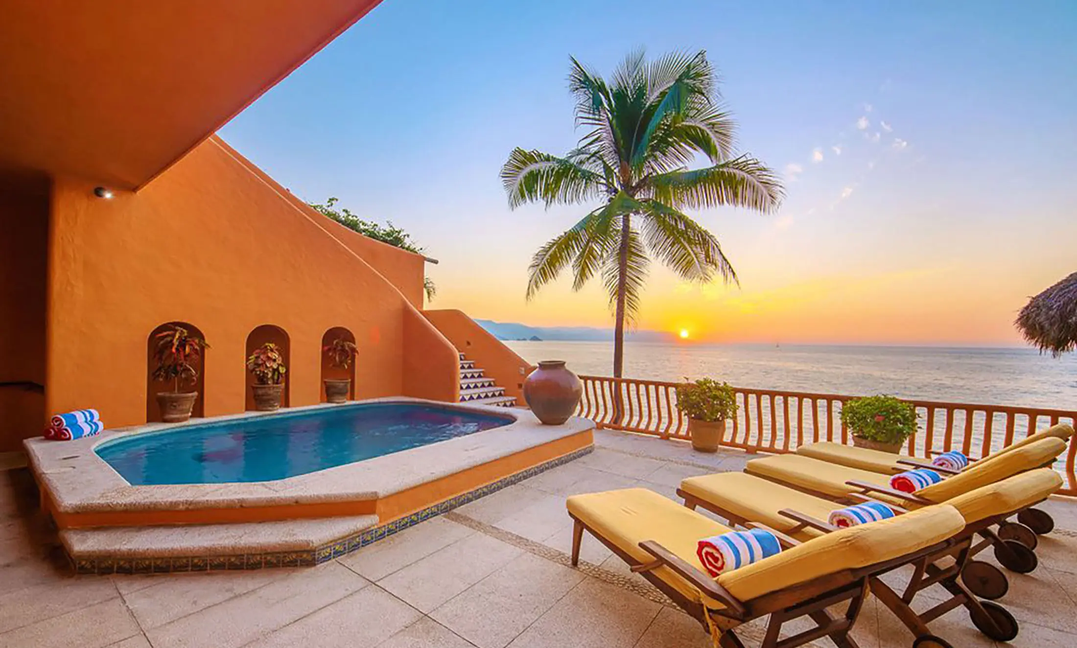 Céfiro Grande · Beachfront Villa with private pool and spa in Puerto Vallarta