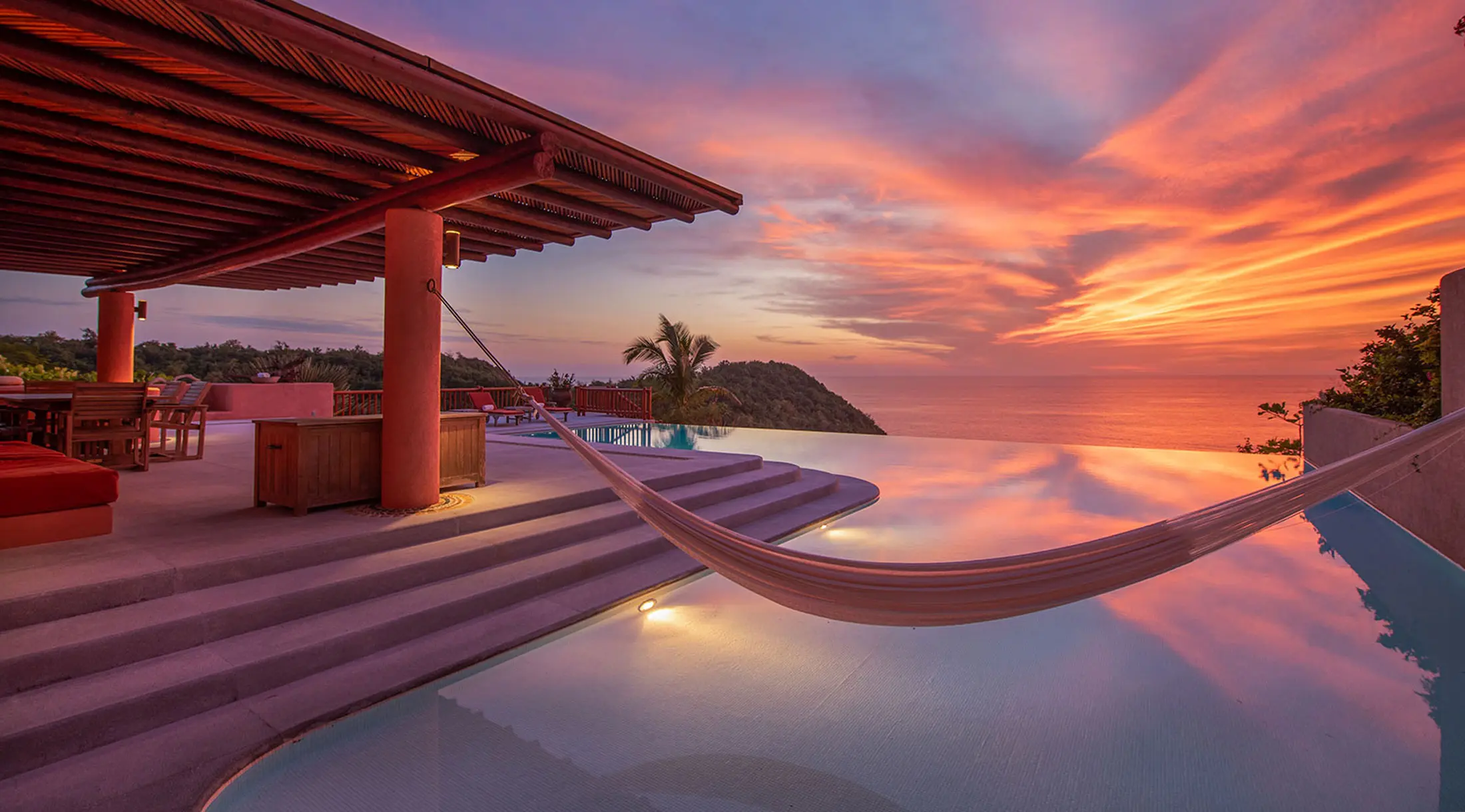 Cumbre Alto · Villa con vista al mar con alberca infinity en Costa Careyes
