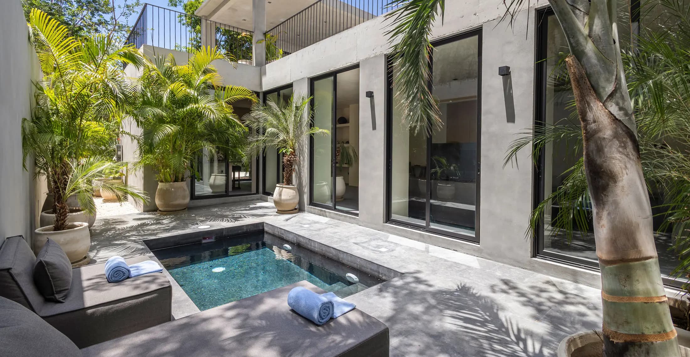 Poniente · Casa con alberca privada en Aldea Zamá, Tulum